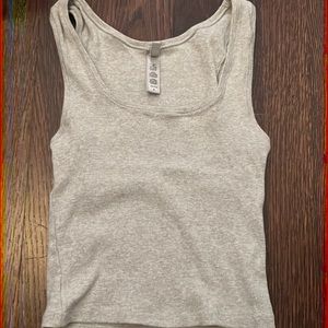 Skims tank top